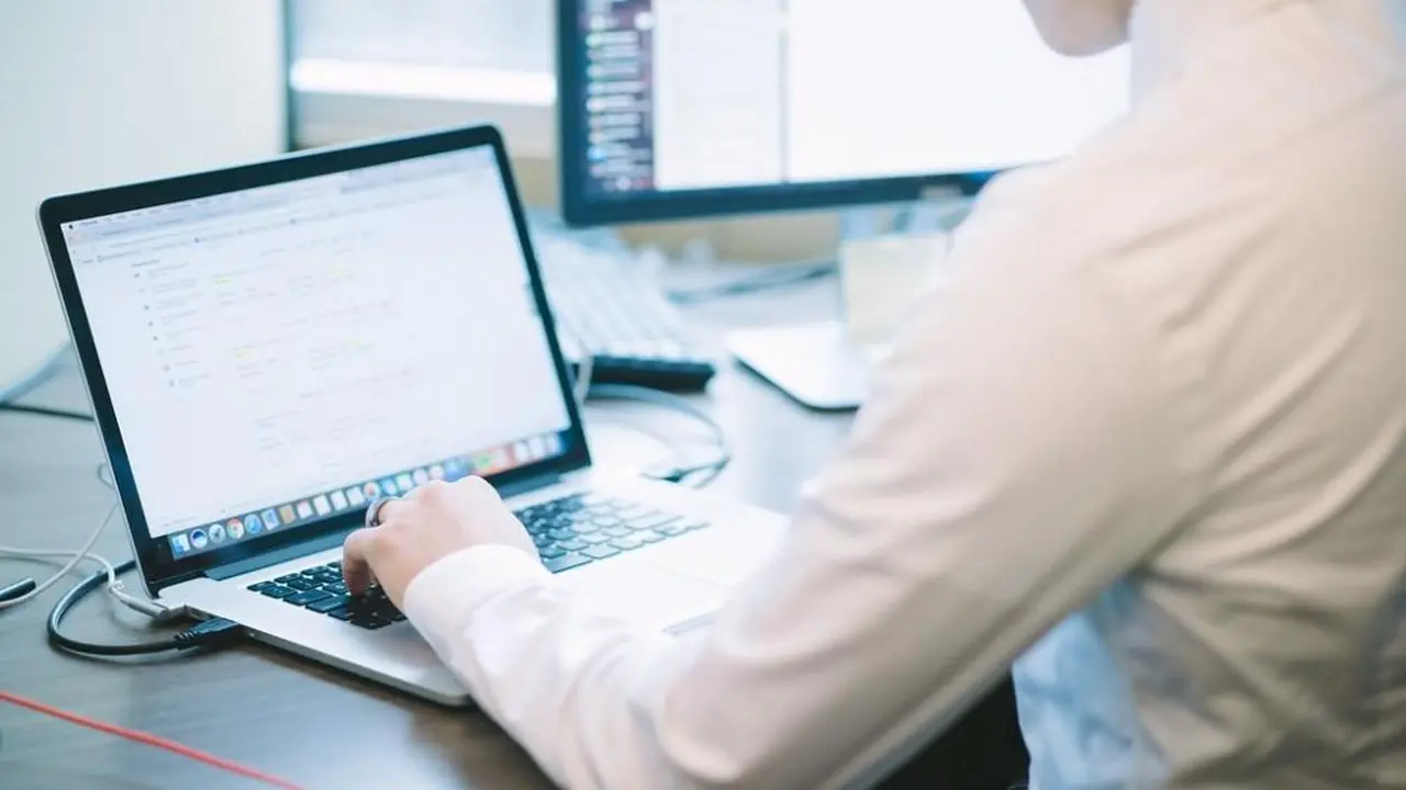 اليوم الثاني.. تعليق الدراسة الحضورية في مناطق متعددة 2025